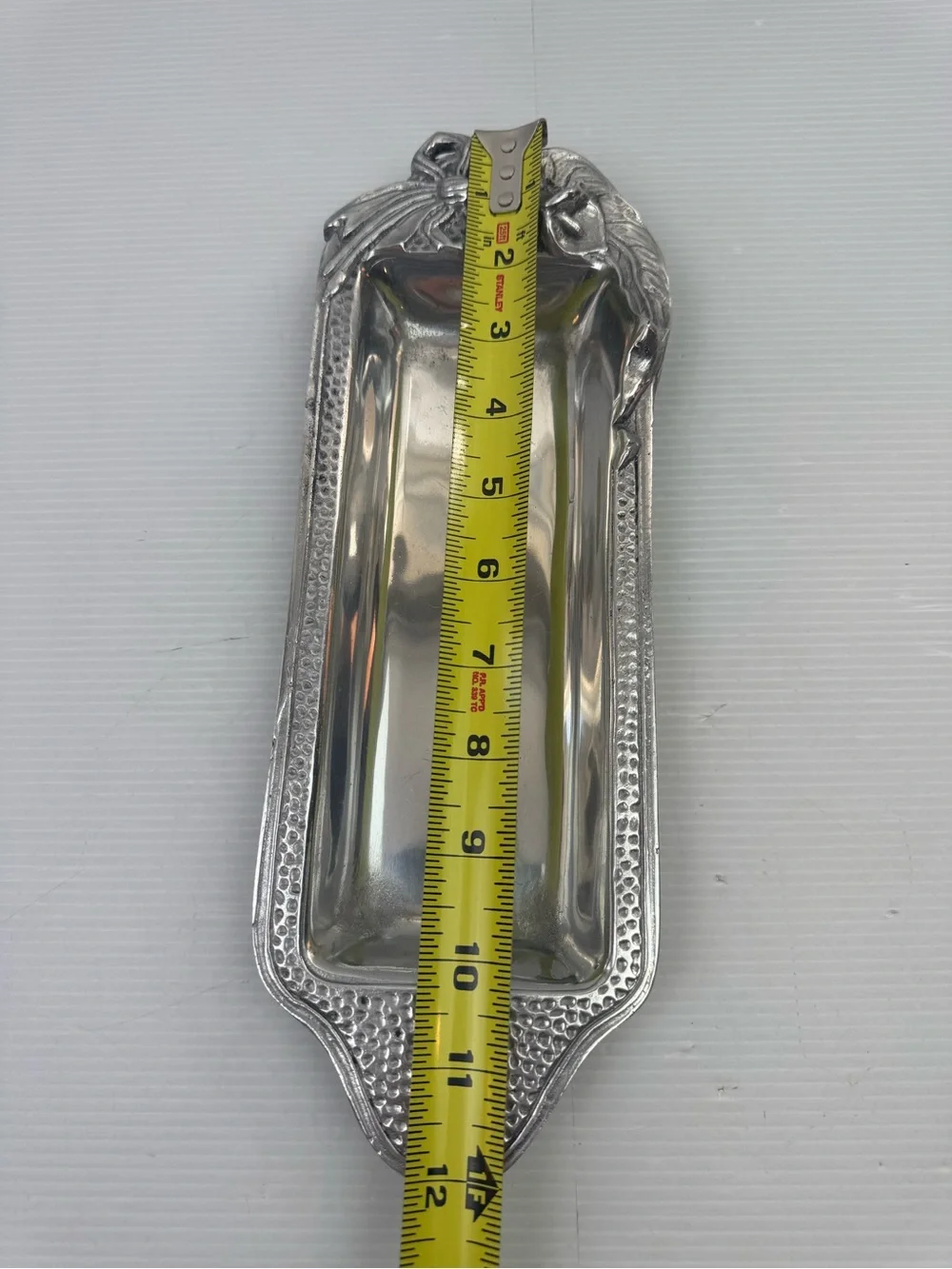 VTG Art Nouveau Cast Metal Hanging Wall Pocket Tray Ribbon Floral Catchall 12”